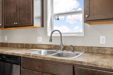 6303 Deer Stone Drive SW Cedar Rapids IA 52404