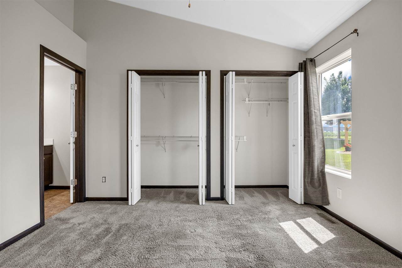 6303 Deer Stone Drive SW Cedar Rapids IA 52404