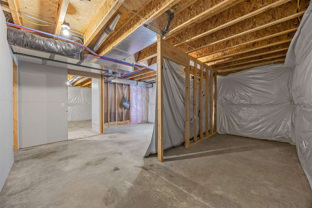 6303 Deer Stone Drive SW Cedar Rapids IA 52404
