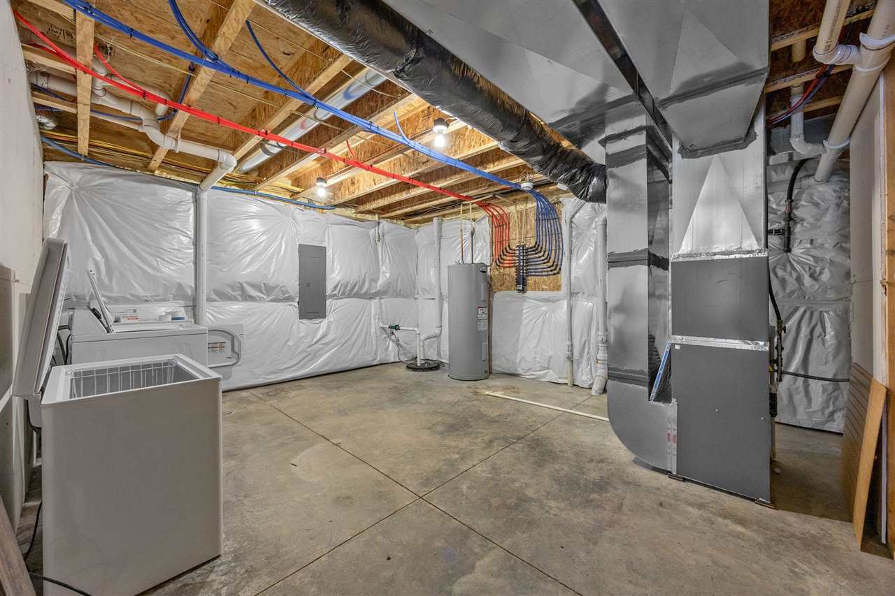 6303 Deer Stone Drive SW Cedar Rapids IA 52404