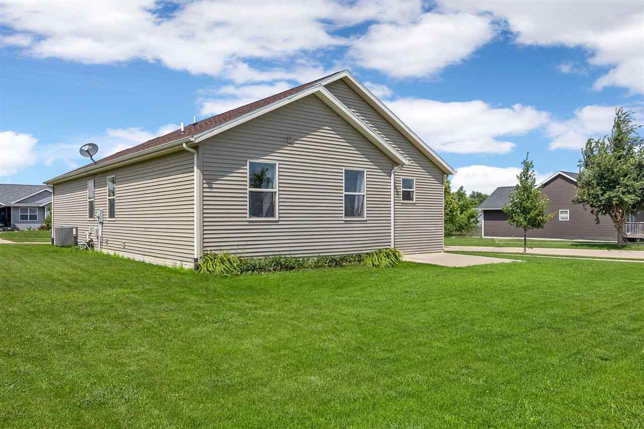 6303 Deer Stone Drive SW Cedar Rapids IA 52404