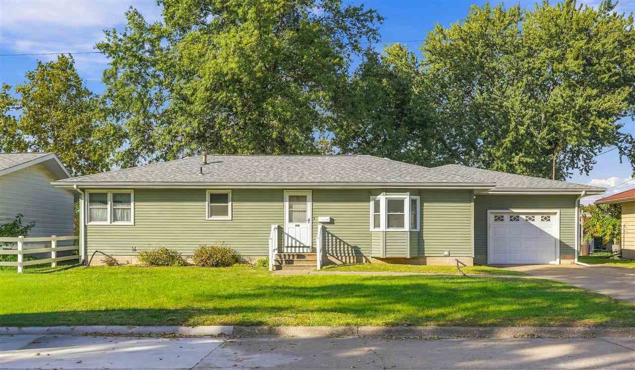816 E Harrison Street Washington IA 52353