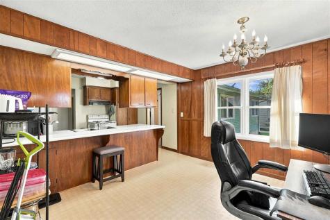 816 E Harrison Street Washington IA 52353
