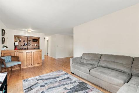 816 E Harrison Street Washington IA 52353