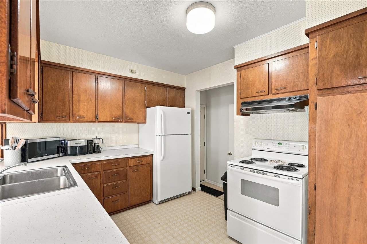 816 E Harrison Street Washington IA 52353