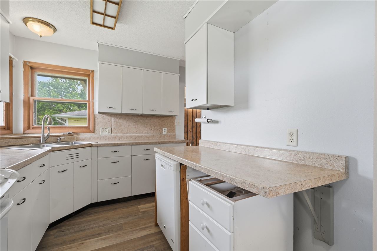 1672 10th Street NW Cedar Rapids IA 52405