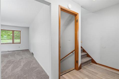 1672 10th Street NW Cedar Rapids IA 52405