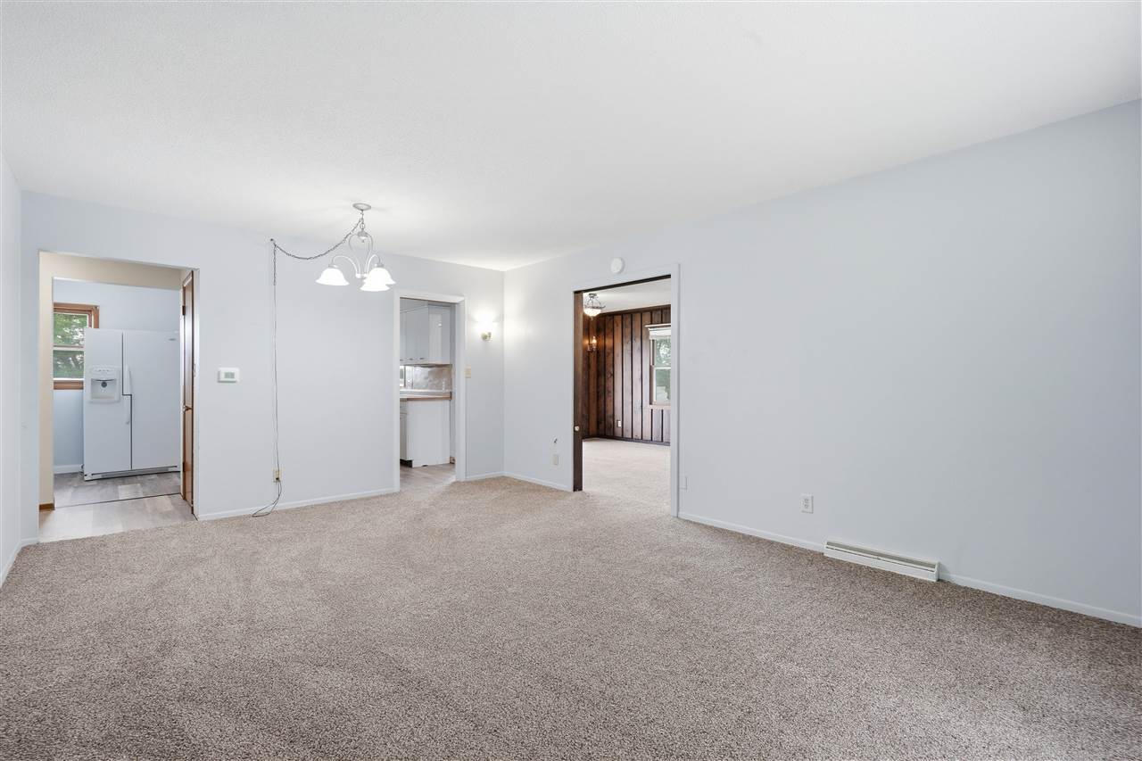 1672 10th Street NW Cedar Rapids IA 52405