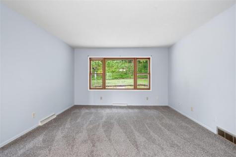 1672 10th Street NW Cedar Rapids IA 52405