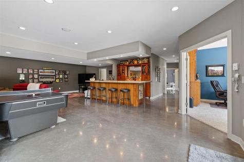 1598 NE Spartan Circle Solon IA 52333