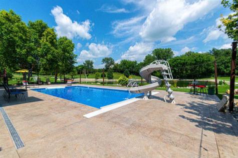 1598 NE Spartan Circle Solon IA 52333