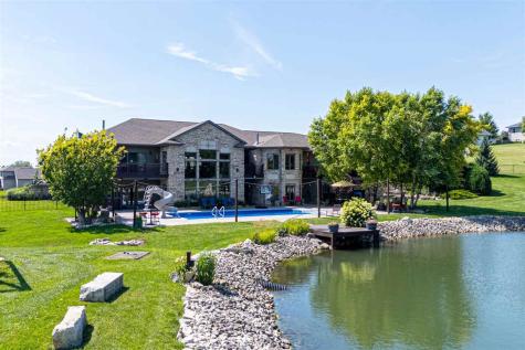 1598 NE Spartan Circle Solon IA 52333