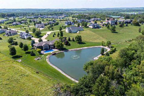 1598 NE Spartan Circle Solon IA 52333
