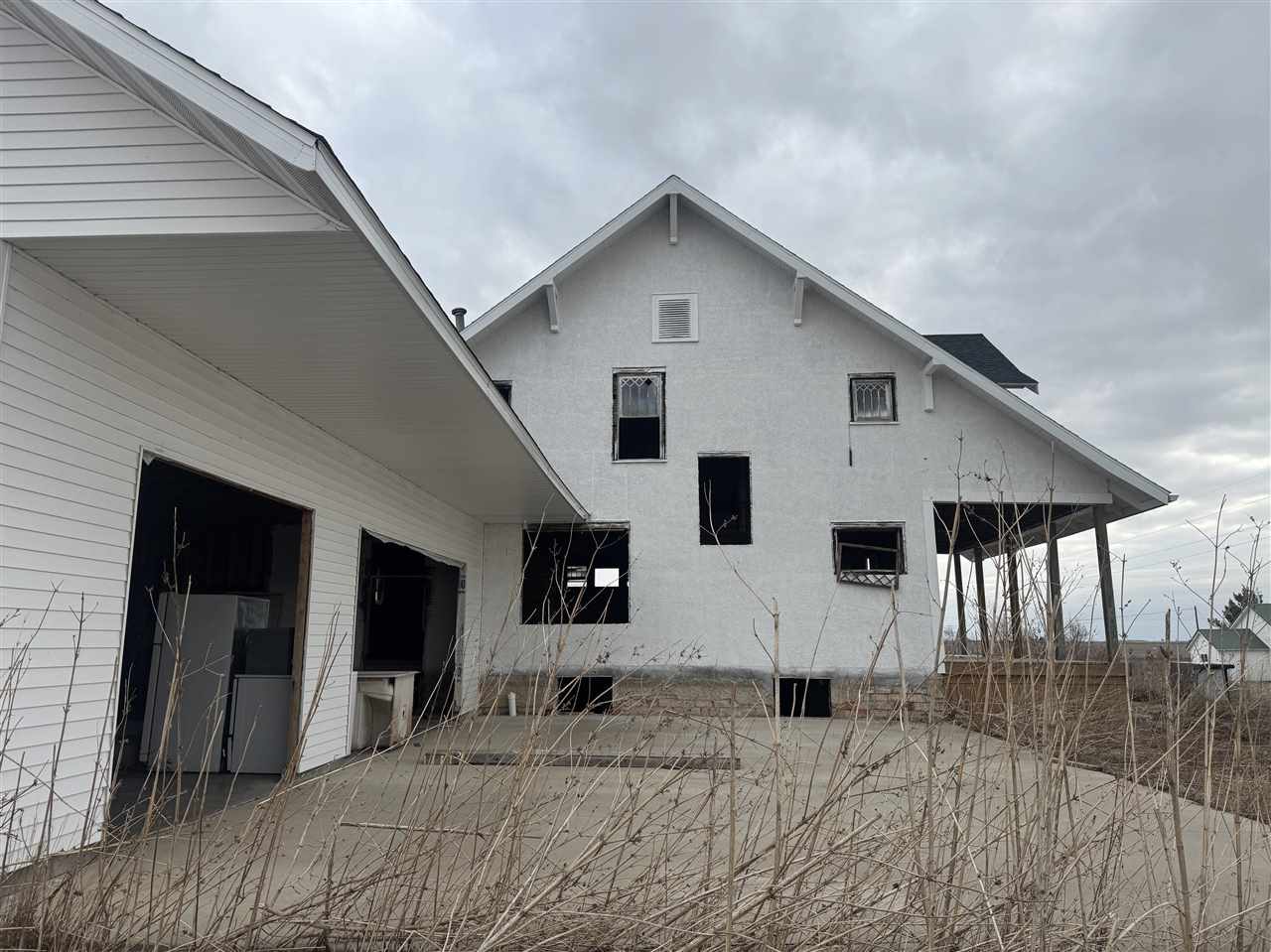 26921 Highway 92 Sigourney IA 52591