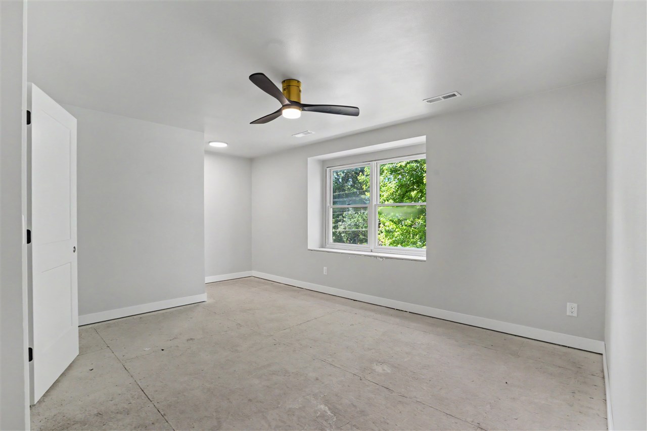 923 12th Avenue Coralville IA 52241