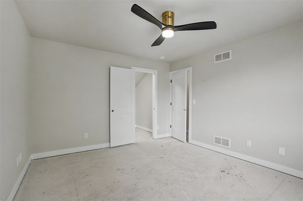 923 12th Avenue Coralville IA 52241