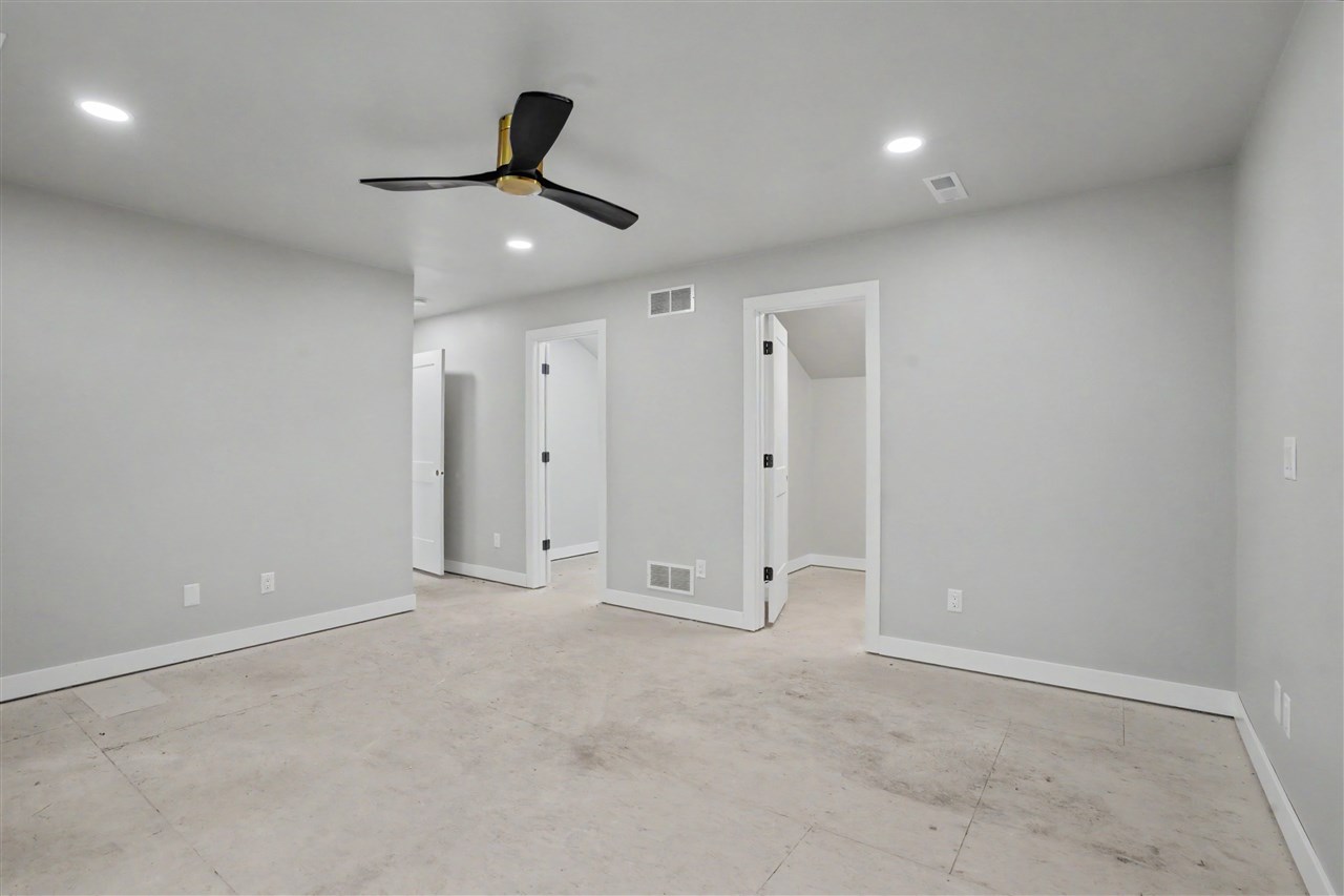 923 12th Avenue Coralville IA 52241