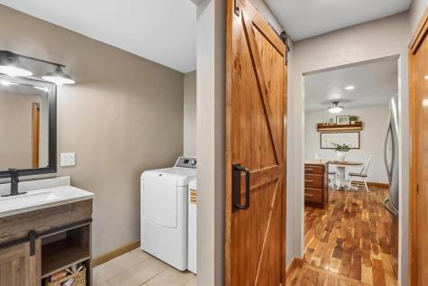 910 Cherry Avenue Marengo IA 52301