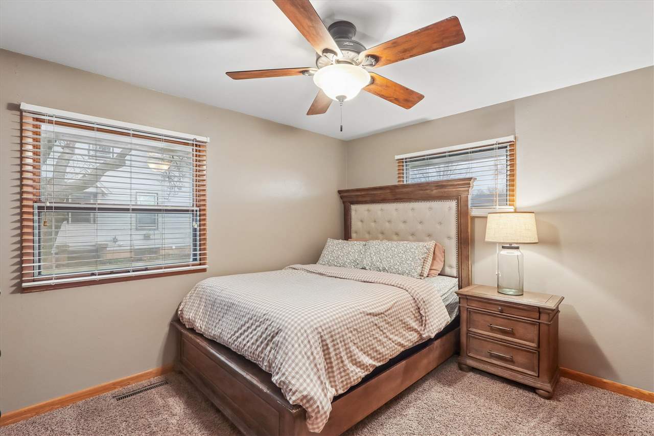 910 Cherry Avenue Marengo IA 52301