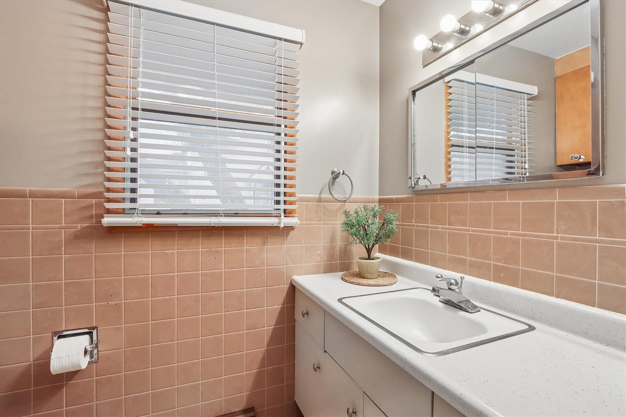 910 Cherry Avenue Marengo IA 52301