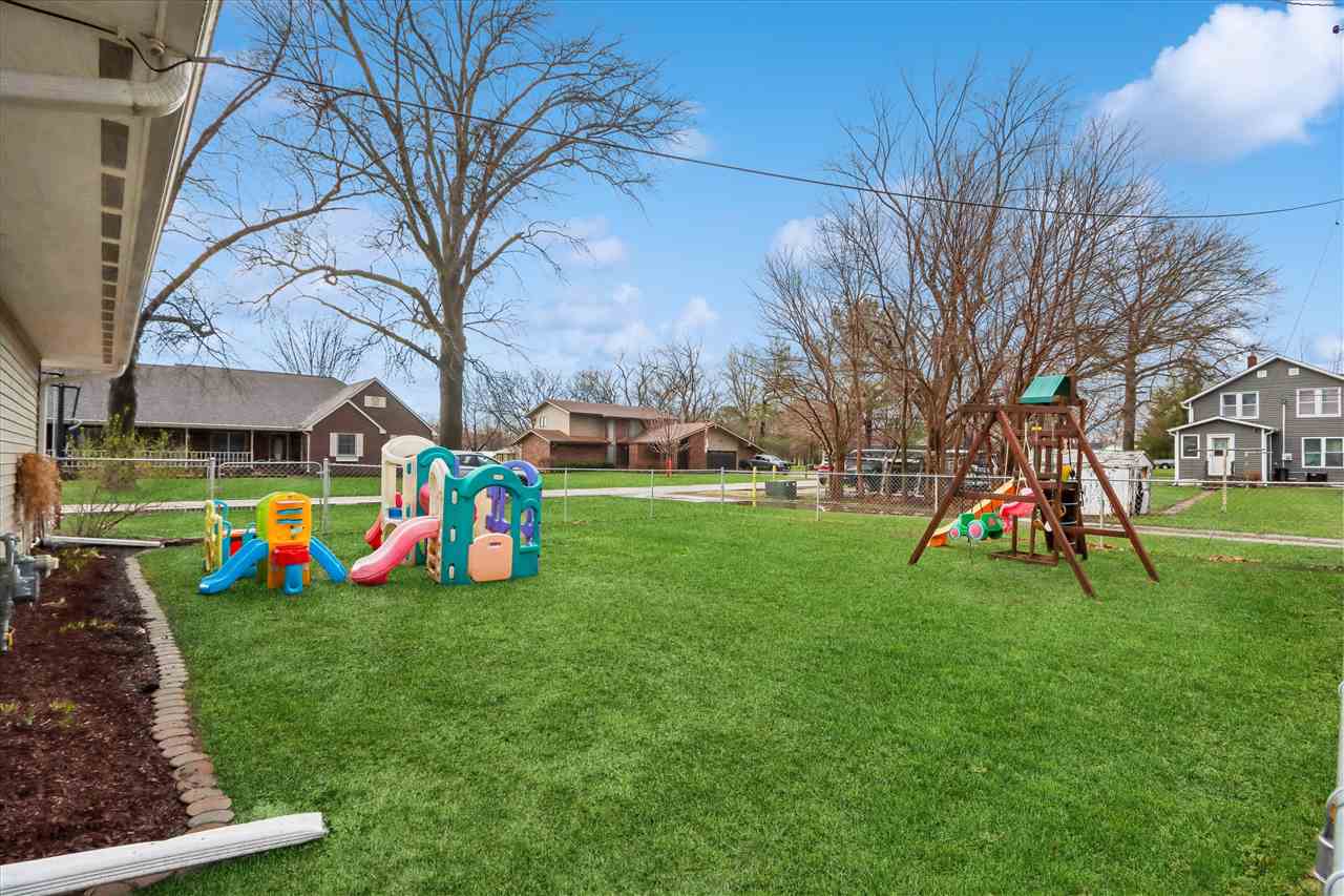 910 Cherry Avenue Marengo IA 52301