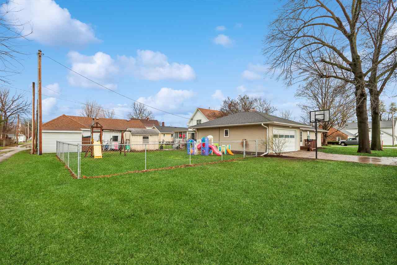 910 Cherry Avenue Marengo IA 52301