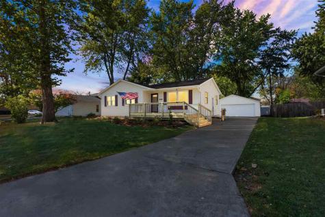 909 S 10th Avenue Washington IA 52353