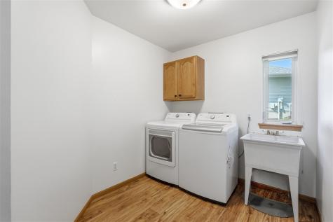 20 E Dovetail Coralville IA 52241