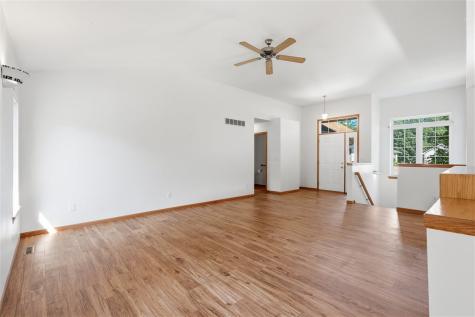 20 E Dovetail Coralville IA 52241