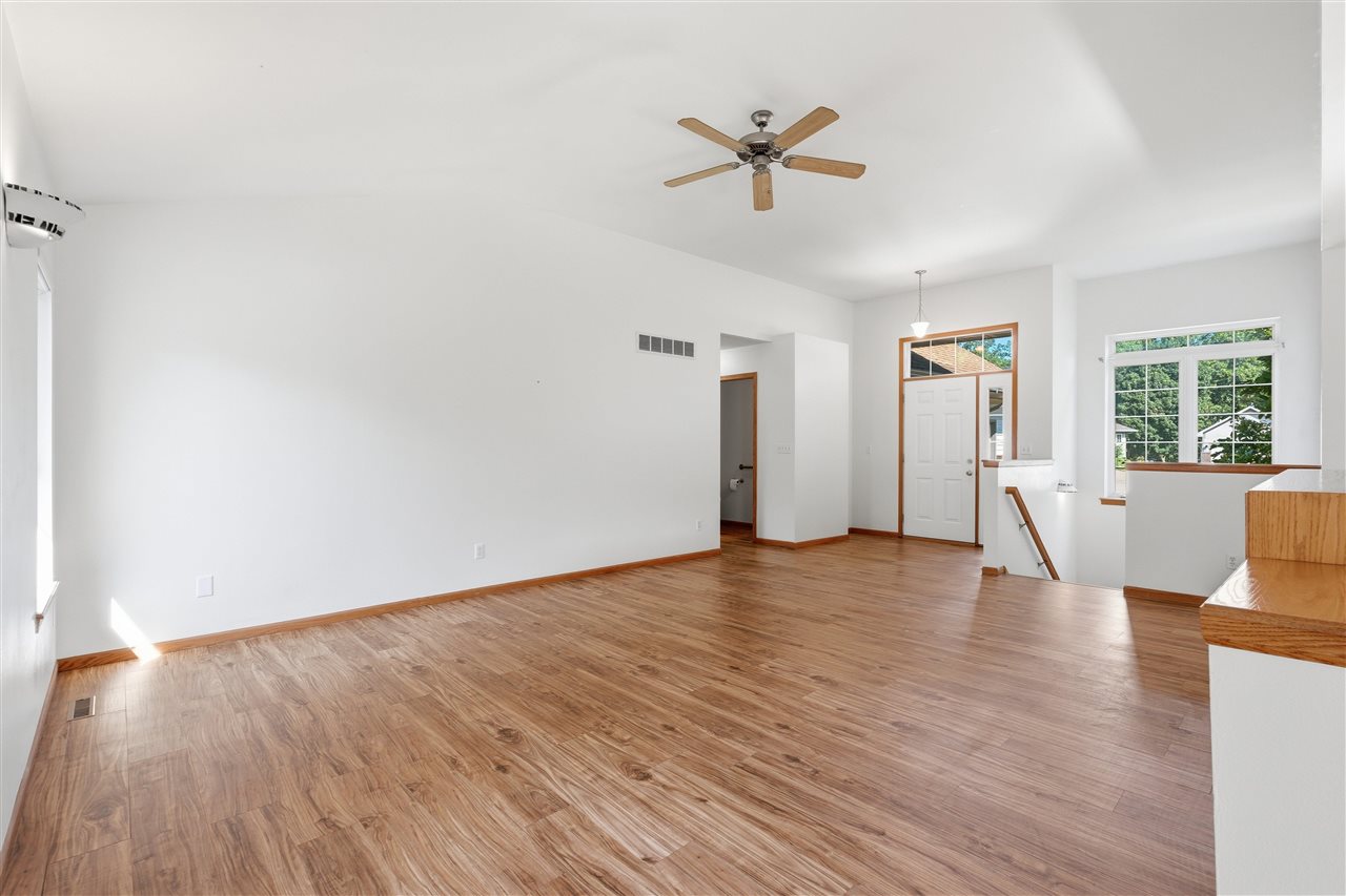 20 E Dovetail Coralville IA 52241