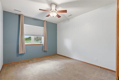 20 E Dovetail Coralville IA 52241