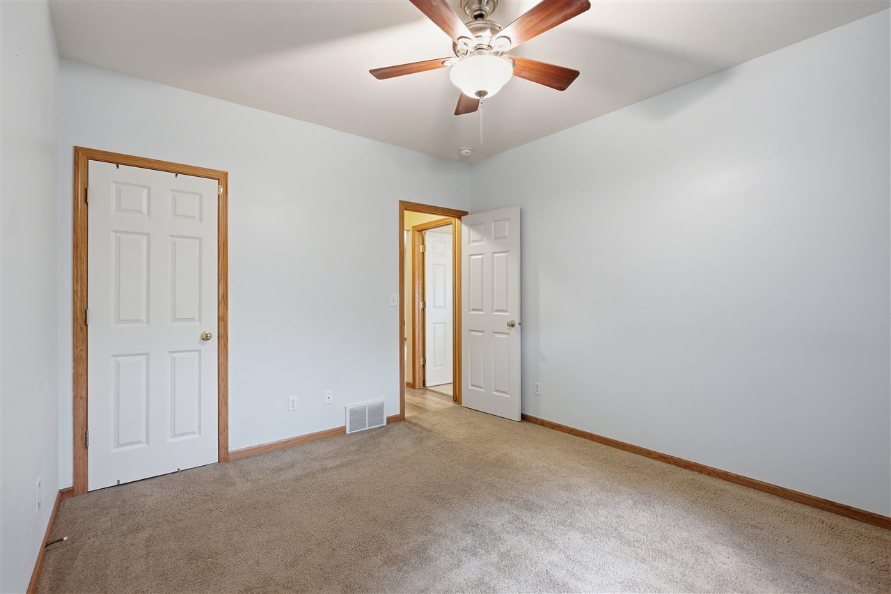 20 E Dovetail Coralville IA 52241