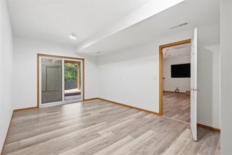 20 E Dovetail Coralville IA 52241