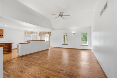 20 E Dovetail Coralville IA 52241