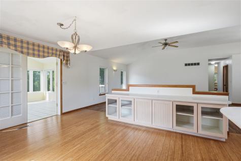 20 E Dovetail Coralville IA 52241
