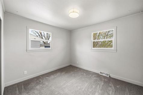 1110 Regent Street NE Cedar Rapids IA 52402