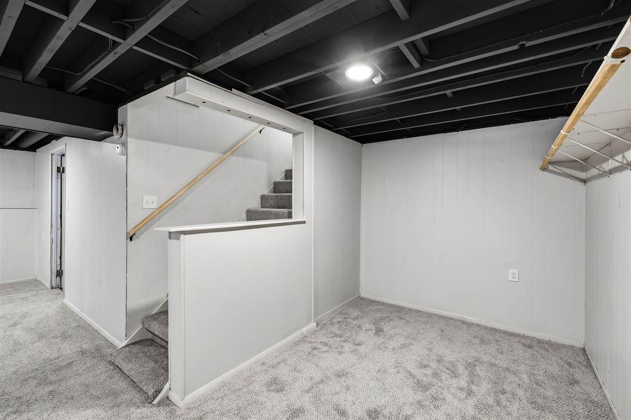 1110 Regent Street NE Cedar Rapids IA 52402