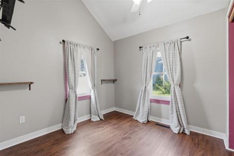 614 E Madison Street Washington IA 52353