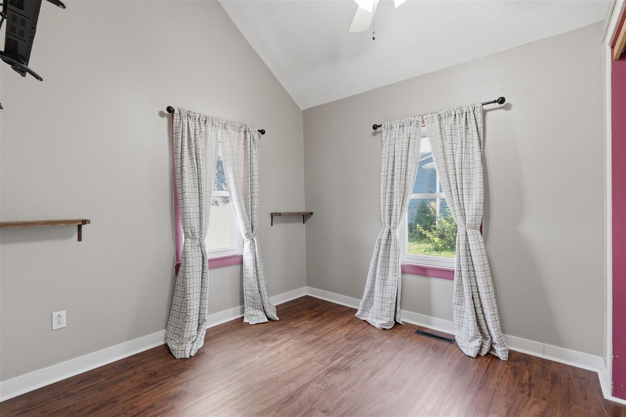 614 E Madison Street Washington IA 52353