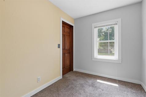 614 E Madison Street Washington IA 52353