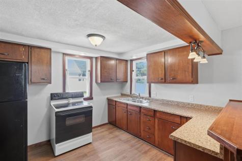 614 E Madison Street Washington IA 52353