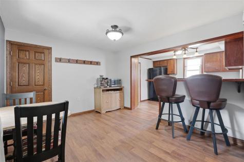 614 E Madison Street Washington IA 52353