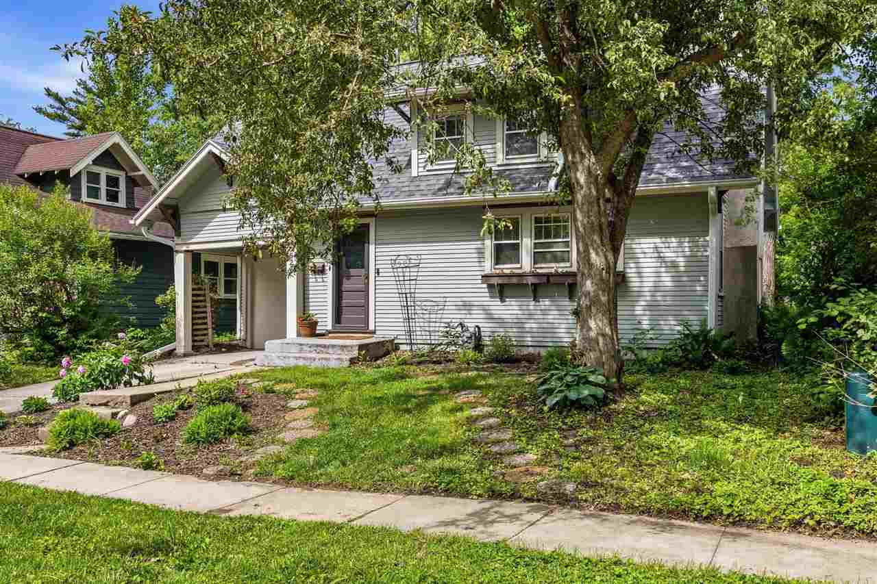 523 Rundell Street Iowa City IA 52240