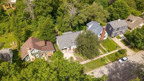 523 Rundell Street Iowa City IA 52240