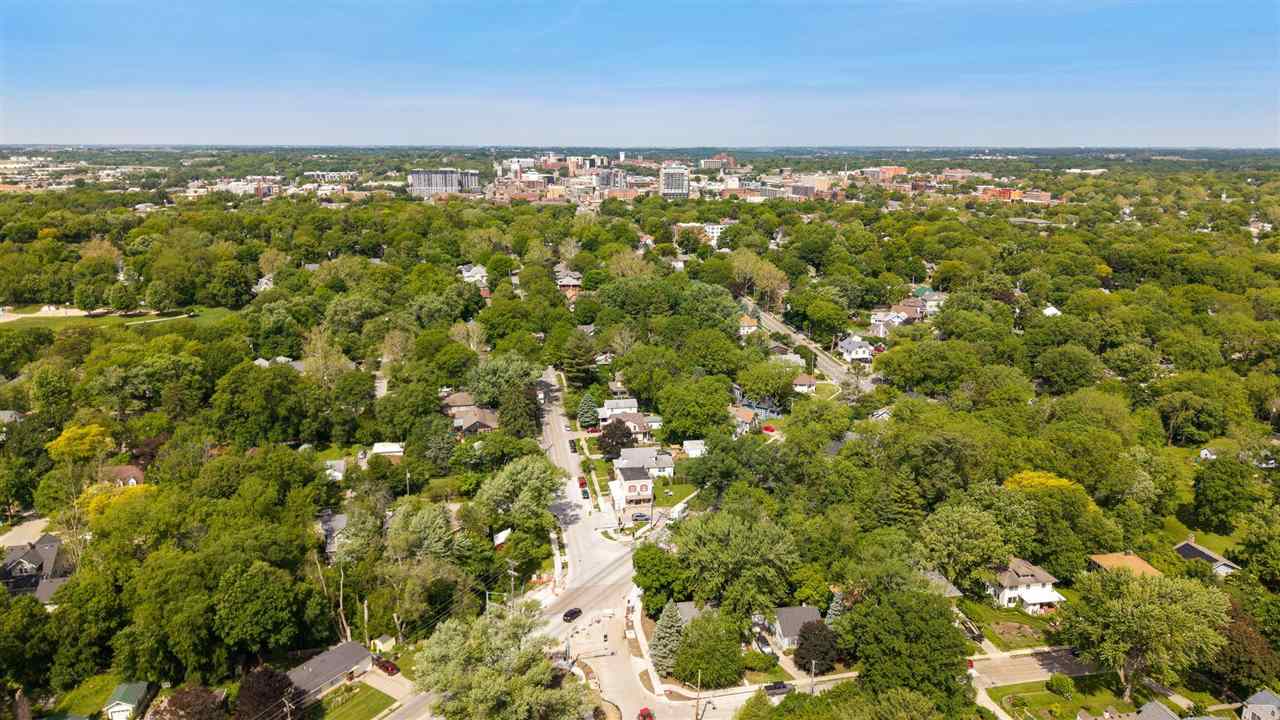 523 Rundell Street Iowa City IA 52240