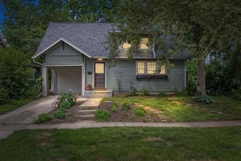 523 Rundell Street Iowa City IA 52240