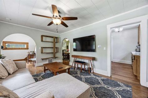 523 Rundell Street Iowa City IA 52240