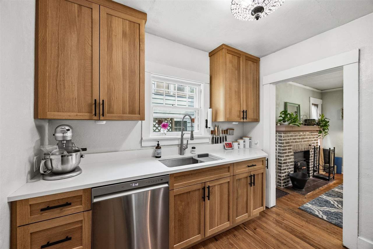 523 Rundell Street Iowa City IA 52240