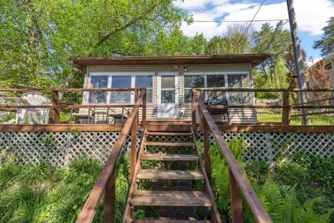 24404 204th Avenue Manchester IA 52057