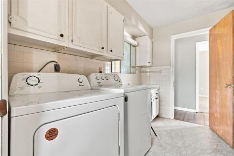 820 E Tyler Street Washington IA 52353